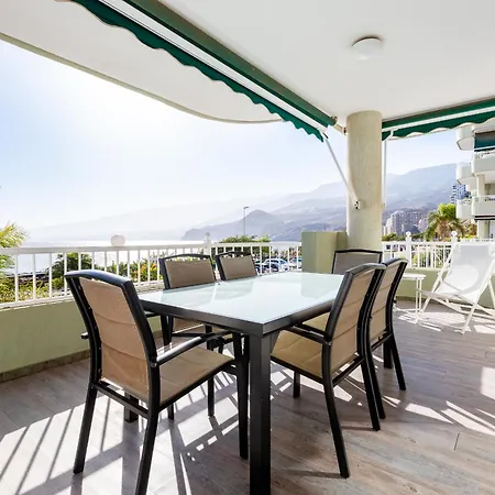 Beachfront With Communal Swimming Pool And Parking * Radazul